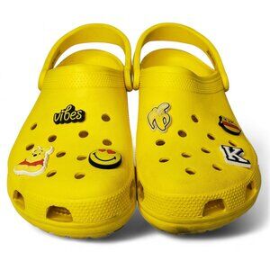 Crocs Clog Sandals Unisex Slip On with 5 Cartoon Jibbitz Winnie the Pooh M10 W12